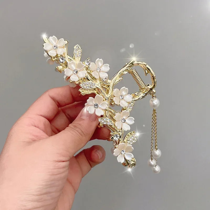 Sweet Butterfly Hair Clip Sparkling Rhinestone Jewelry Hair Accessories Artificial Pearls Women Exquisite Gift Tassel Hair Claws