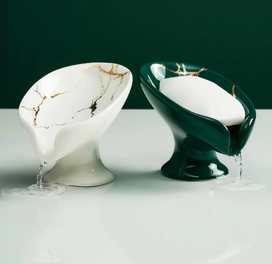 1PC Ceramic Leay Shower Soap Holder Bathroom and kitchen  Supplies Leaf Shape Box Water Guide Hole Dish Storage Plate