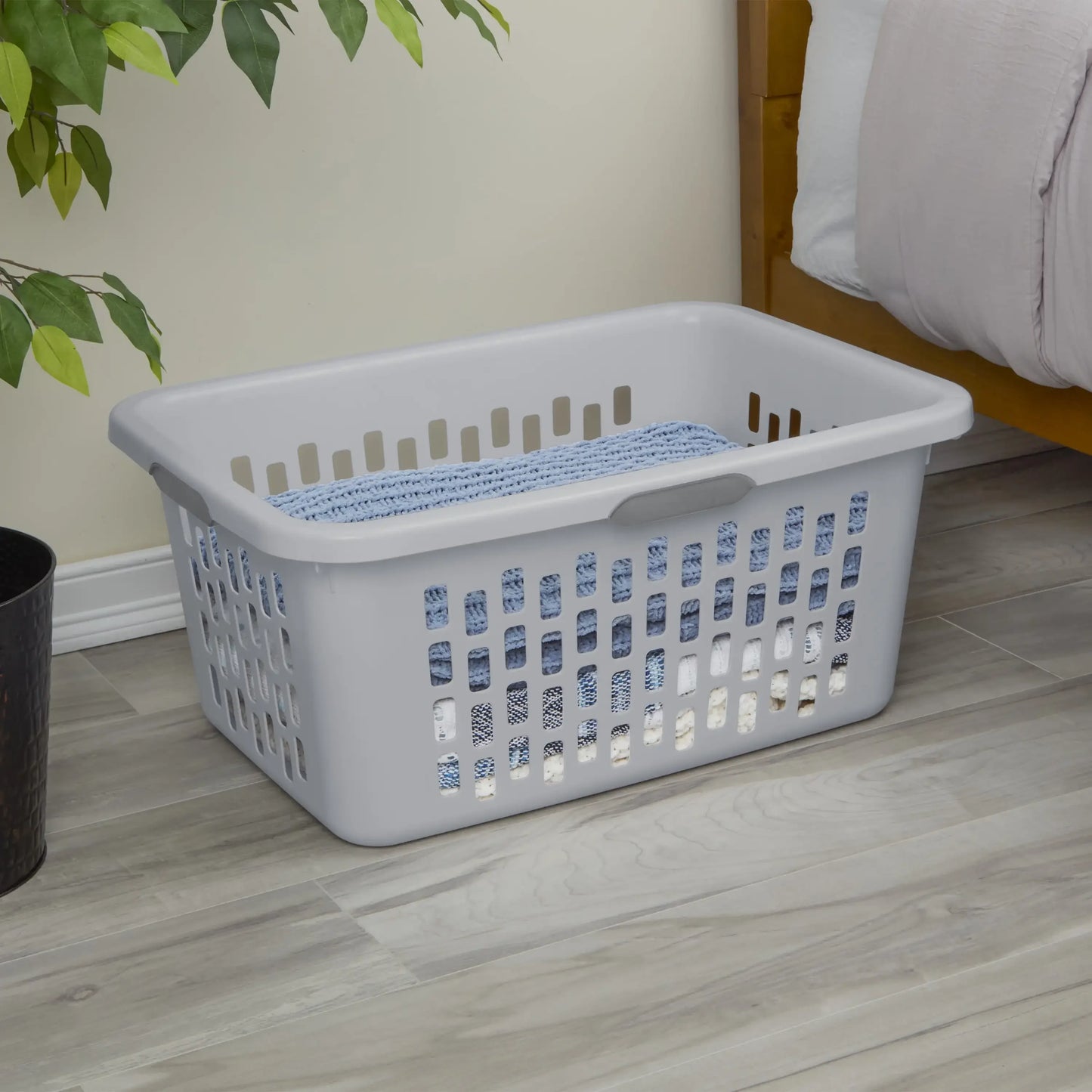 Sterilite 2 Bushel Plastic Laundry Basket, Adult, Light Gray