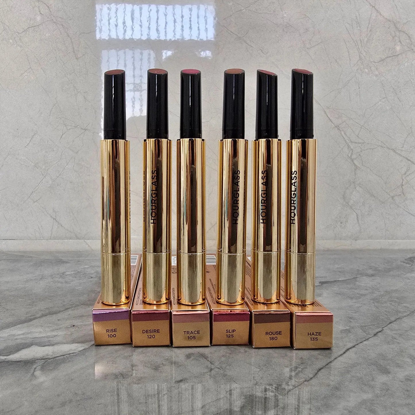 Hourglass Flawless Concealer – Brightening & Full-Coverage
