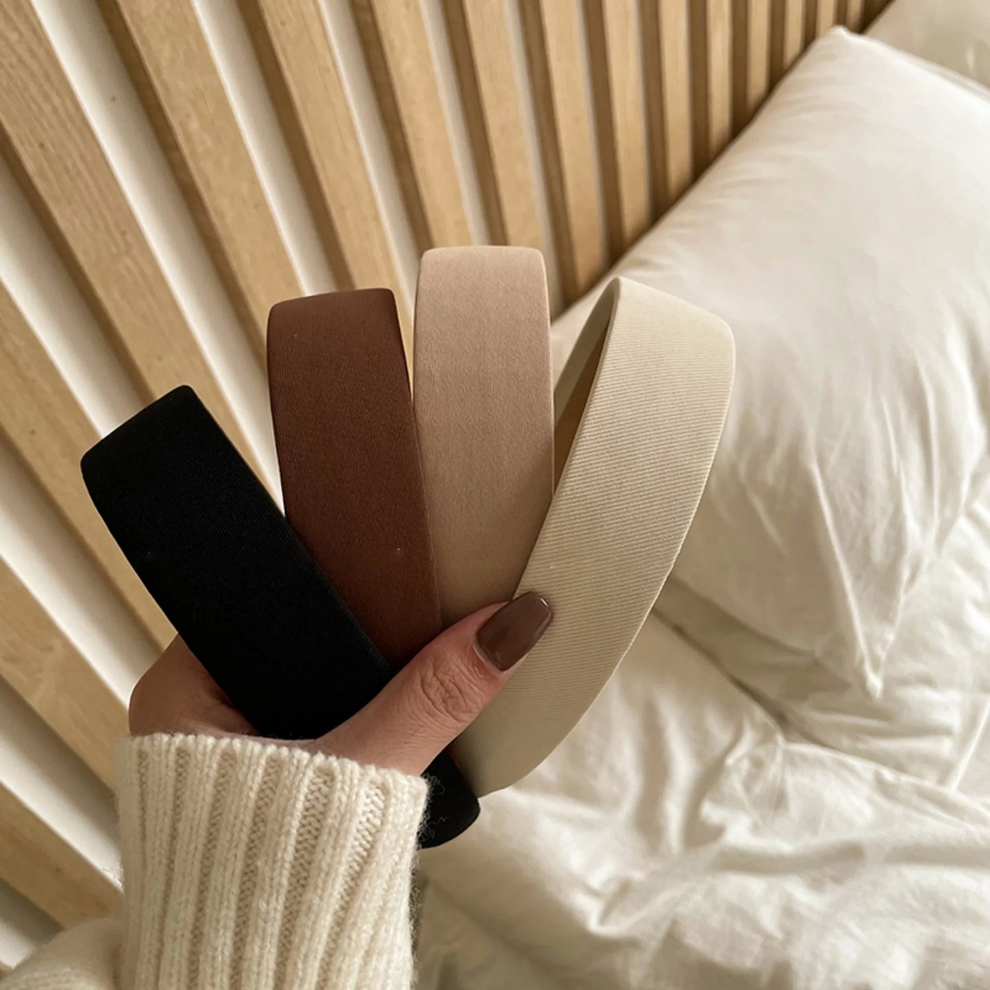 Elegant Wide-Rimmed Hair Binding Band – Summer Design